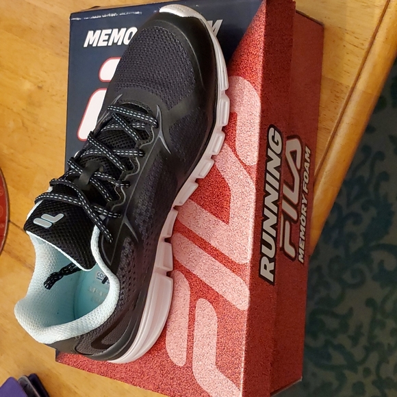 Fila women's Running shoe - Picture 4 of 6